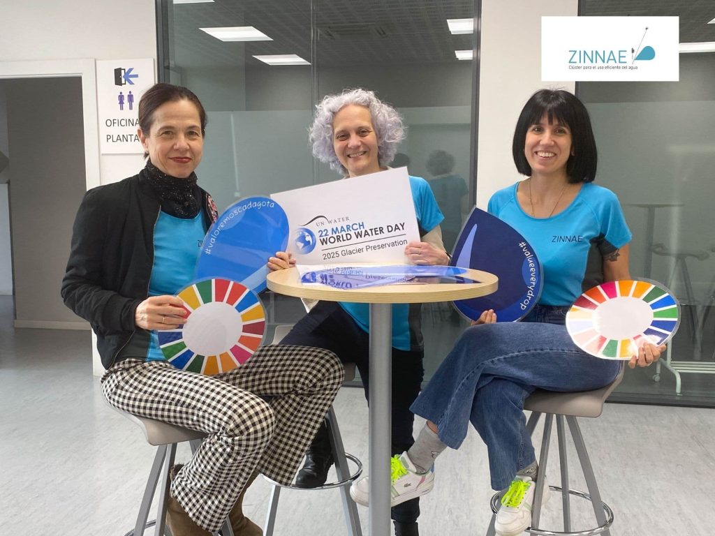 Día Mundial del Agua 2025 #valoremoscadagota : foto del equipo ZINNAE