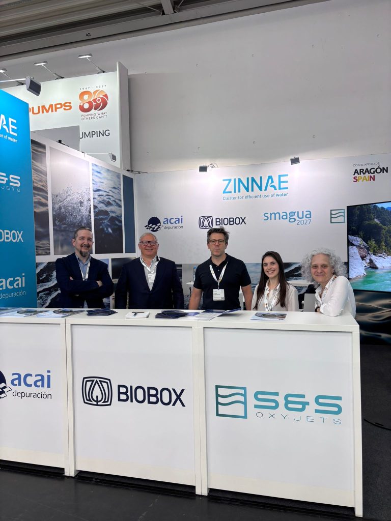 Imagen equipo en feria IFAT